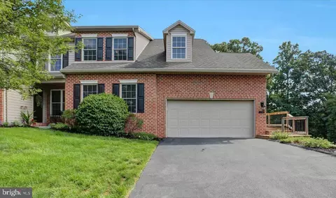 176 Red Haven Rd, New Cumberland, PA 17070