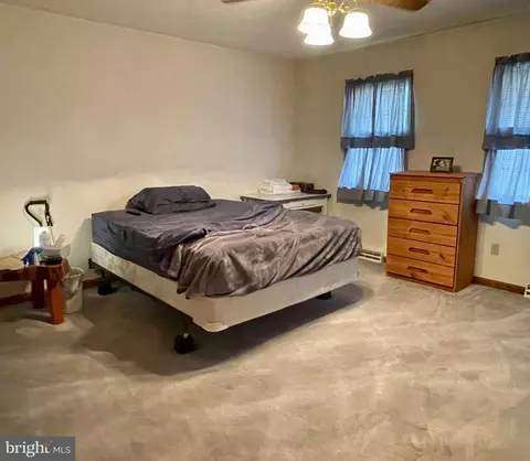 548 E Walnut St, Hanover, PA 17331 photo 18