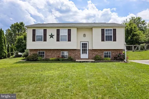 43 Brook Hollow Ave, Felton, PA 17322