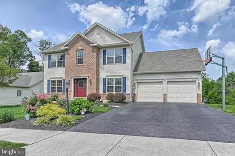 1825 Ivy Pump Ln, York, PA 17408