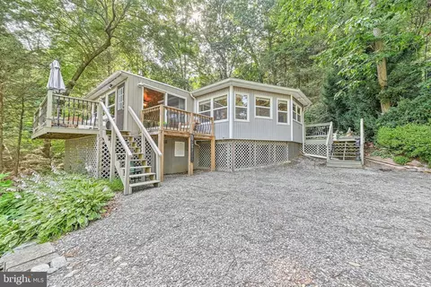 563 Johnson Rd, Airville, PA 17302