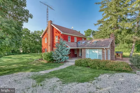 4021 Chapman Ct, Dover, PA 17315