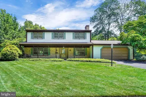 20 Tall Tree, Camp Hill, PA 17011