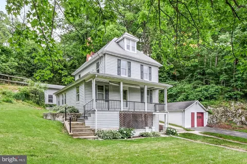 11715 N Main Ext St, Glen Rock, PA 17327