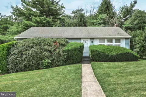 512 Gary Dr, Dallastown, PA 17313