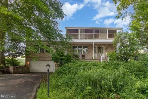 26 Autumn Dr, Dillsburg, PA 17019