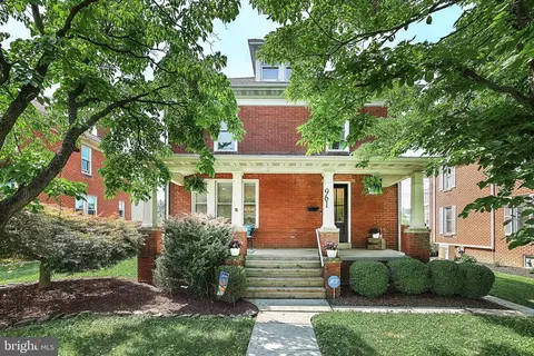 961 York St, Hanover, PA 17331