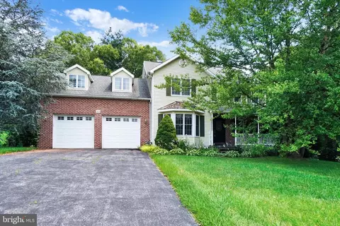 205 Summers Ln, New Freedom, PA 17349