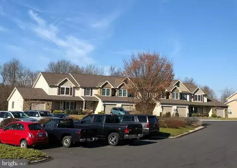 130 Scully Pl, Lewisberry, PA 17339