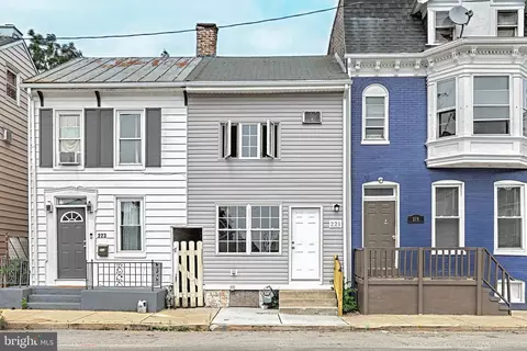 221 Roosevelt Ave, York, PA 17401