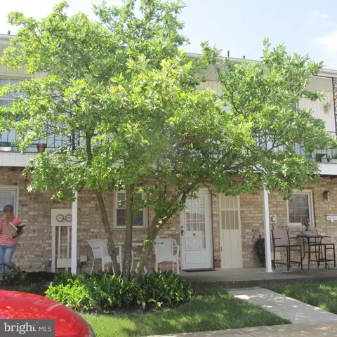 1606 Devers Rd, York, PA 17404