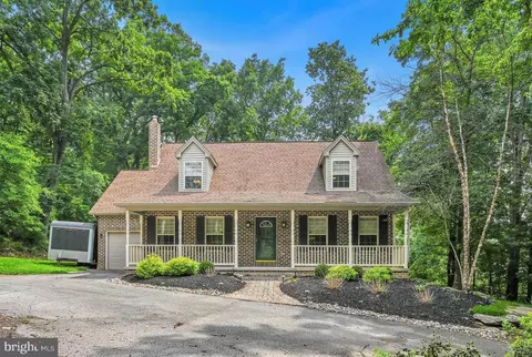 14823 Trout School Rd, Felton, PA 17322
