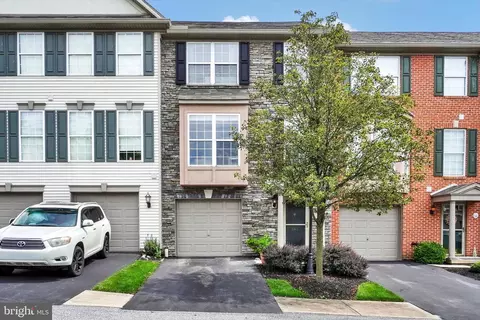343 Harvest Field Ln #7N, York, PA 17403