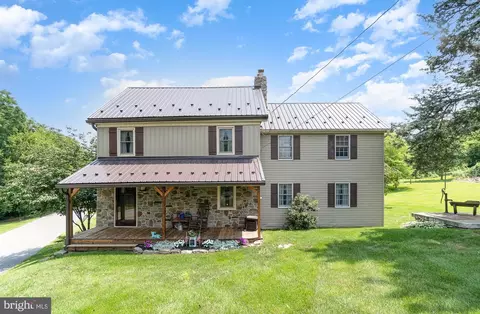 265 Jackson Square Rd, Thomasville, PA 17364