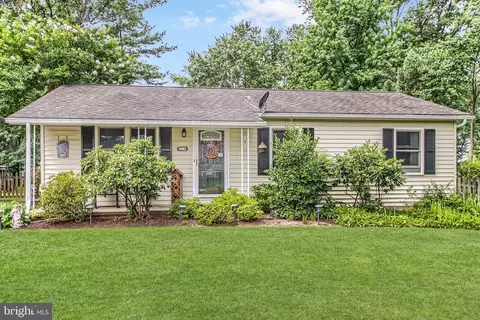 3440 Fox Ridge Ct, Dover, PA 17315