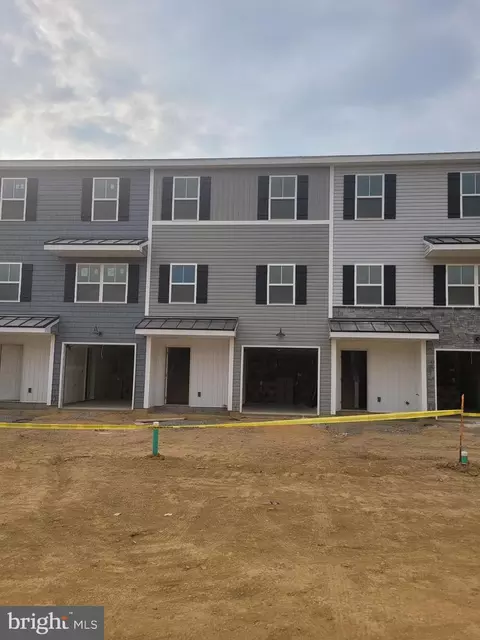 11 Landing Way, York, PA 17408