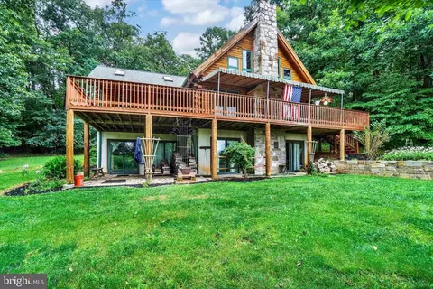 3895 Vineyard Rd, Stewartstown, PA 17363