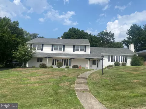 1669 Sleepyhollow Rd, York, PA 17403