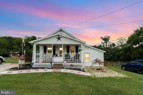613 Bankert Rd, Hanover, PA 17331