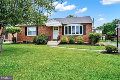 309 Maywood Rd, York, PA 17402