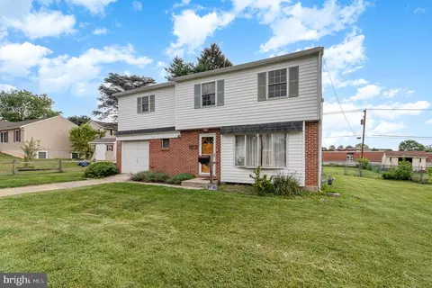 255 Heistand Rd, York, PA 17402