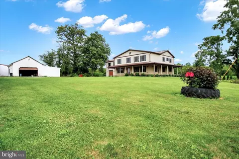 10 Derby Ln, Dillsburg, PA 17019