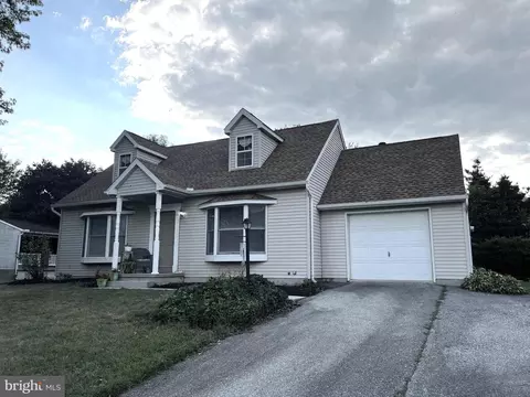 120 Pond Rd, Felton, PA 17322