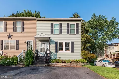 161 White Dogwood Dr, Etters, PA 17319