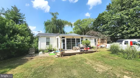 2487 Furnace Rd, Felton, PA 17322