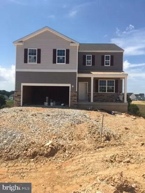 199 Knobby Hook Dr, Hanover, PA 17331