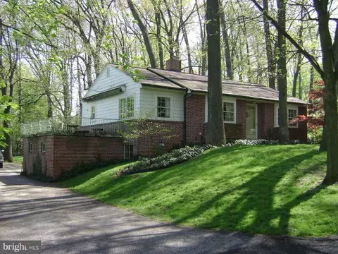 2541 Oak Knoll Ln, York, PA 17403