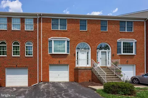 3559 Mimi Ct, York, PA 17402