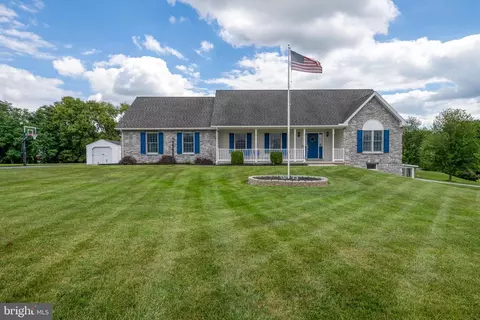 652 Bamberger Rd, Etters, PA 17319