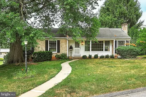 2449 Logan Rd, York, PA 17408