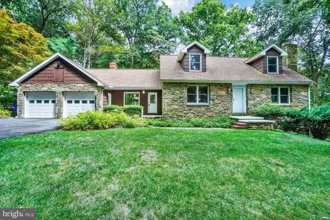 3970 Stewartstown Rd, Stewartstown, PA 17363