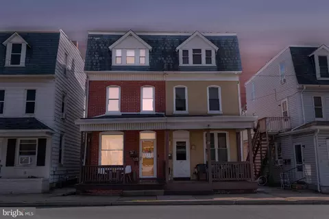 22 W Main St, Dallastown, PA 17313