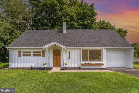 1416 Continental Rd, York, PA 17404