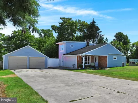 3260 Alta Vista Rd, Dover, PA 17315