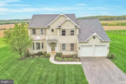 7917 Pleasant Valley Rd, Stewartstown, PA 17363