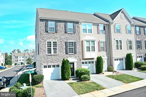 1289 Elderslie Ln, York, PA 17403