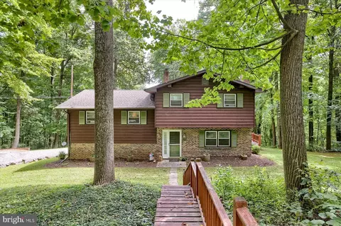 5801 Crone Rd, Dover, PA 17315