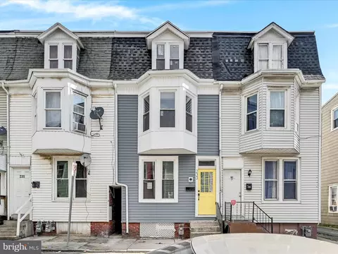 233 Park Pl, York, PA 17401
