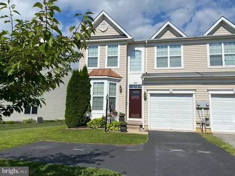 1998 Patriot St, York, PA 17408
