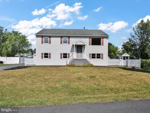 21 Wooded Run Dr, Dillsburg, PA 17019