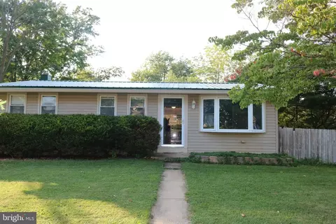 4845 Springfield Dr, York, PA 17408