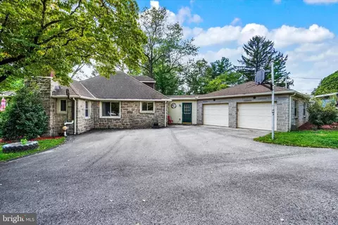 205 Hillside Ter, York, PA 17408