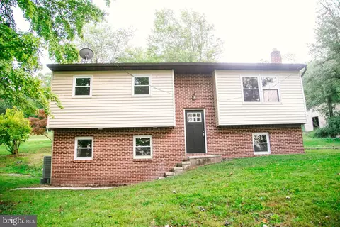 565 Garriston Rd, York Haven, PA 17370