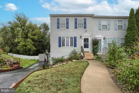 59 Red Barberry Dr, Etters, PA 17319