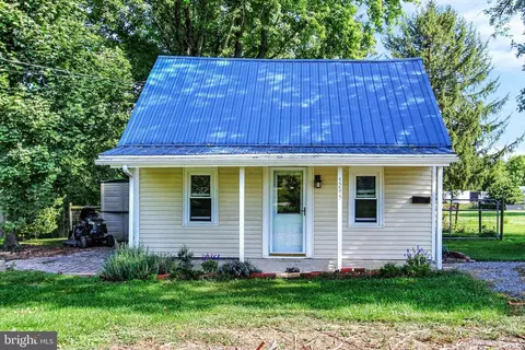 5295 E Berlin Rd, East Berlin, PA 17316