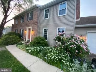 4175 Abbey Ln, York, PA 17402